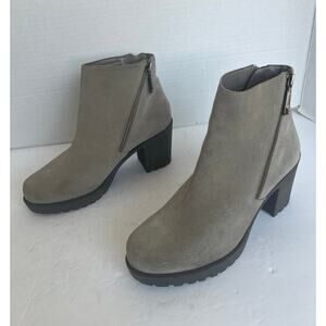 Blondo Skye Waterproof Nubuck Taupe Chunky Heel 2 Side Zip Ankle Booties 6.5M
